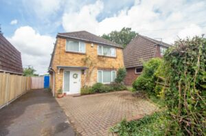 Sutton Road, Cowplain, PO8 8PT