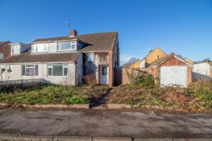 Roundway, Waterlooville, PO7 7QD