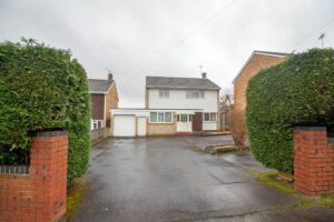 Linden Way, Horndean, PO8 9DY